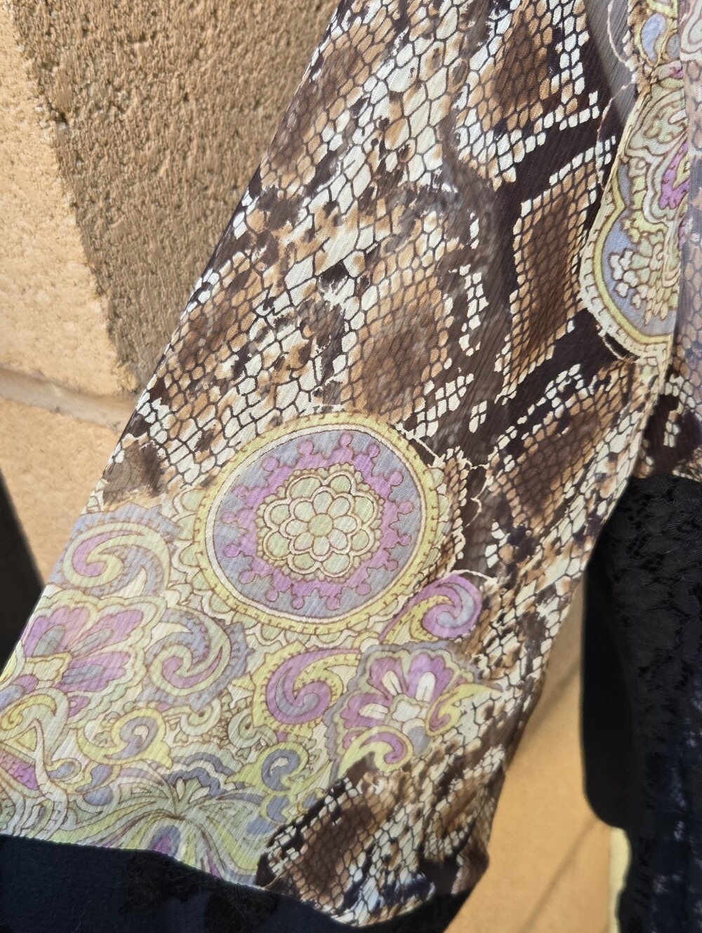 Vioket Kay Vintage Black Lace Open-front Kimono Jacket with Paisley Accents - Picture 3 of 9